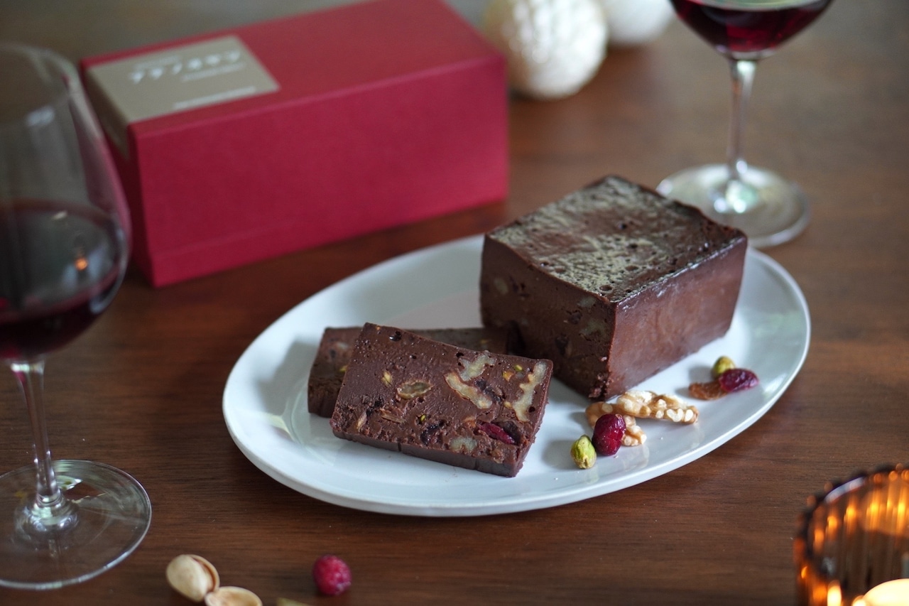 メイン画像:3枚目:純米大吟醸酒粕の濃厚テリーヌショコラ(ナッツ＆フルーツ)　チョコレート