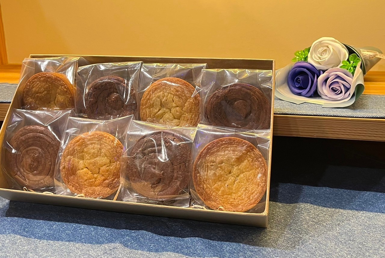 CHOCO FOREST ジュワっと濃厚ガトーショコラ （２種８個セット）