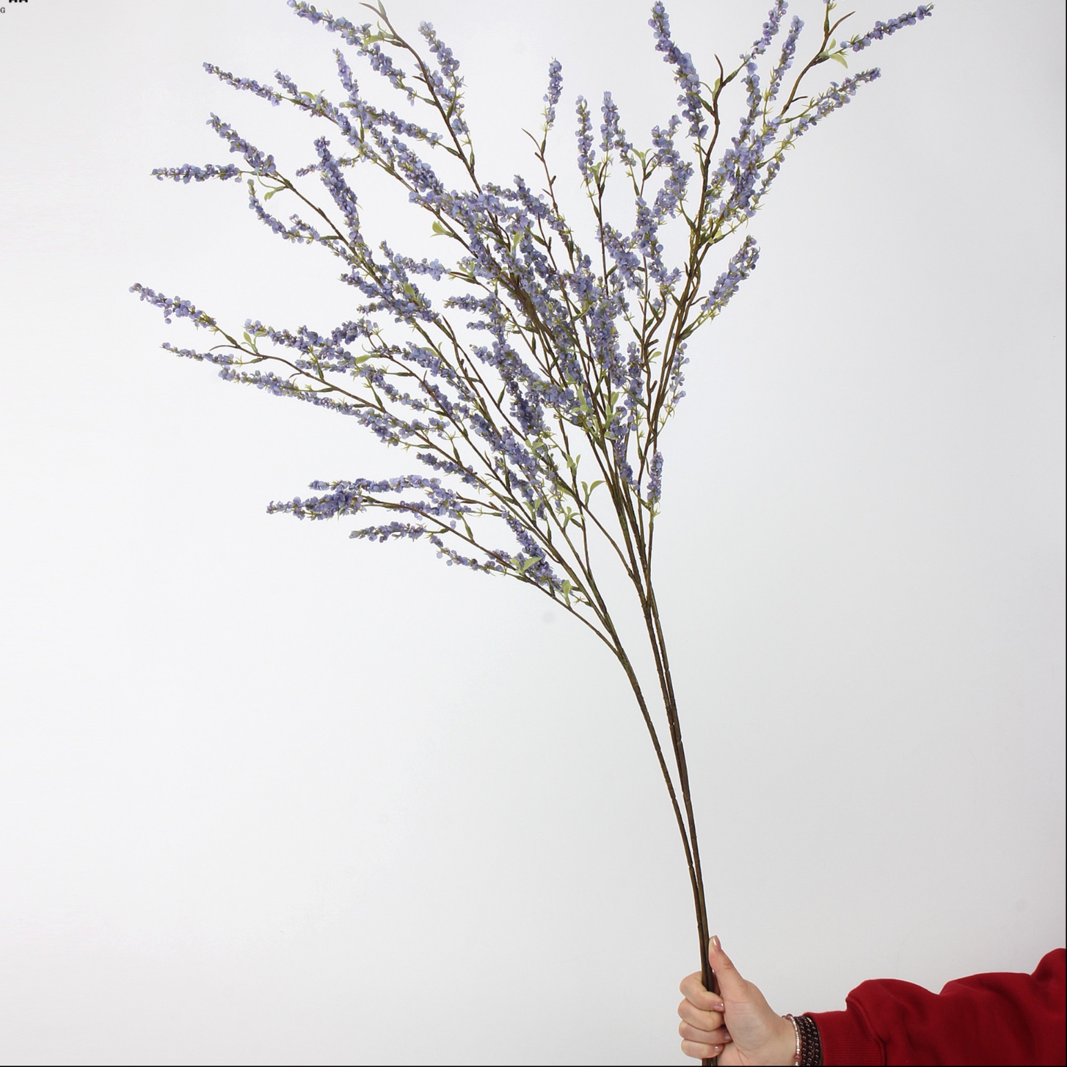 リラックスグッズ 風情ある小枝の花咲くやすらぎアレンジ