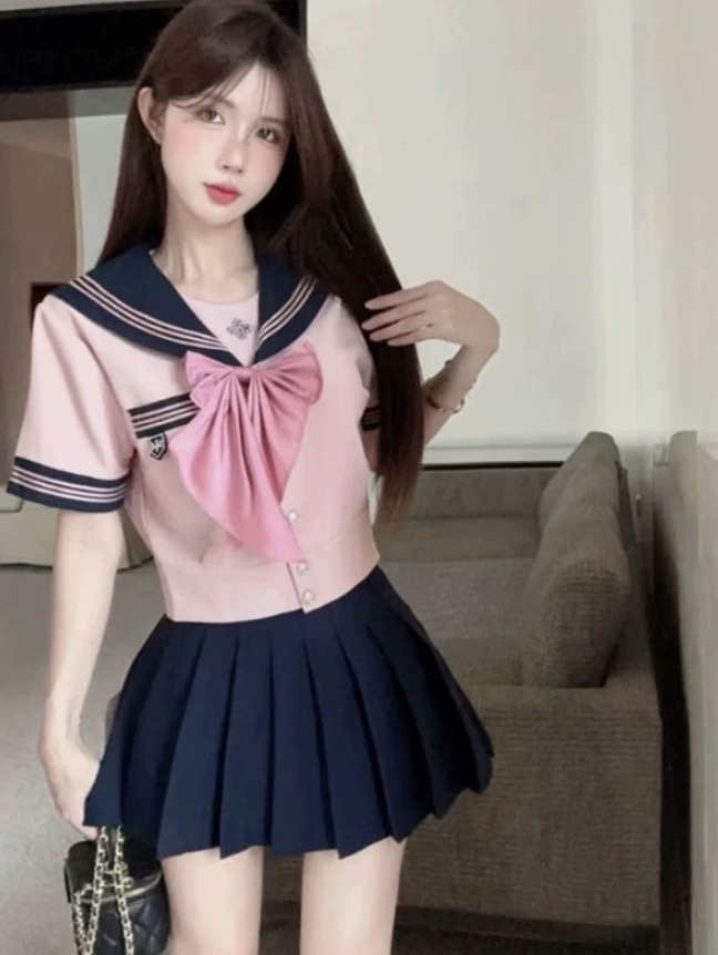 メイン画像:3枚目:制服コスプレ 清楚系ピンク襟セーラー服上下セットコスチューム