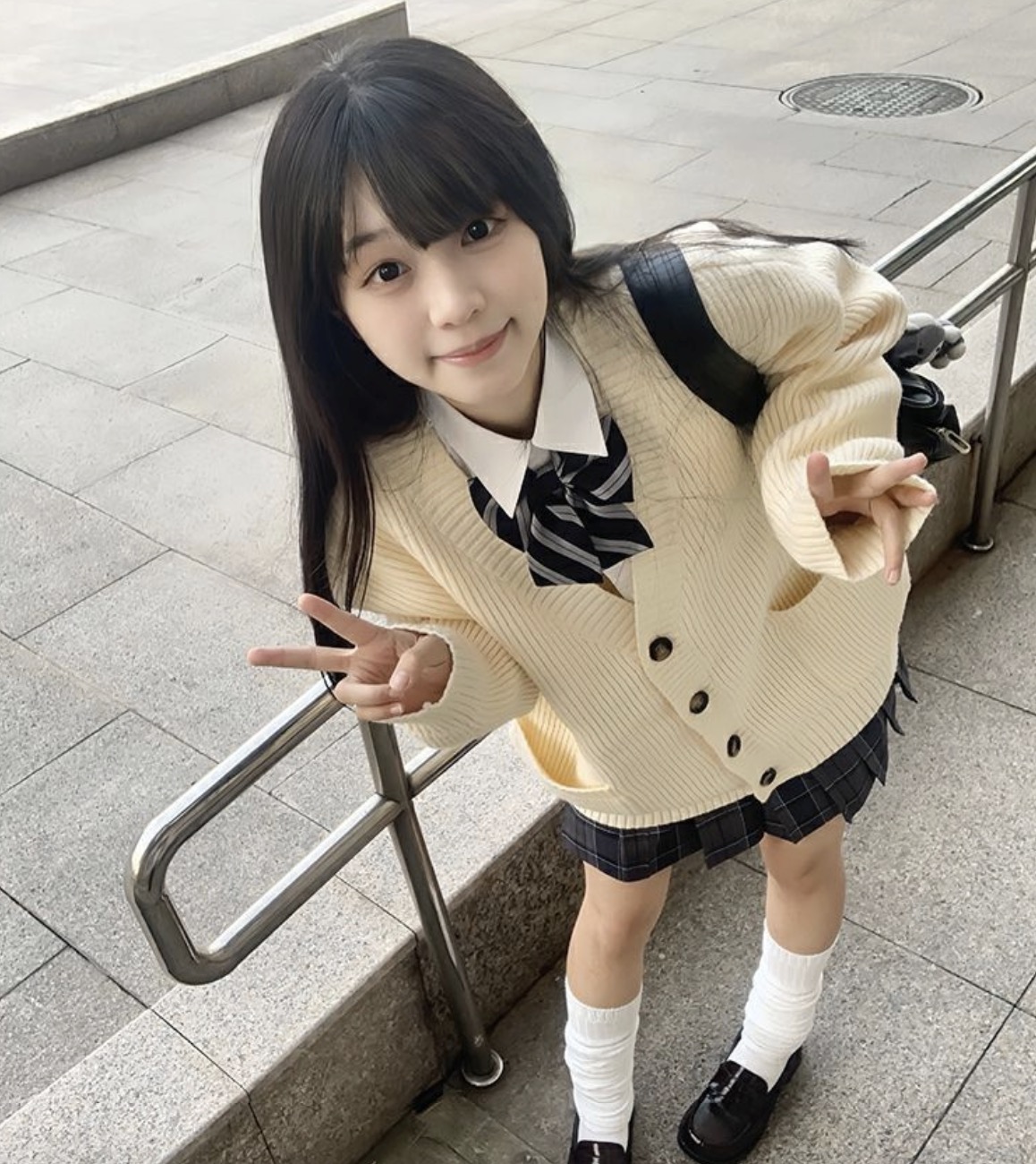 メイン画像:2枚目:制服コスプレ 学生風カーディガン付きチェックスカート制服セット
