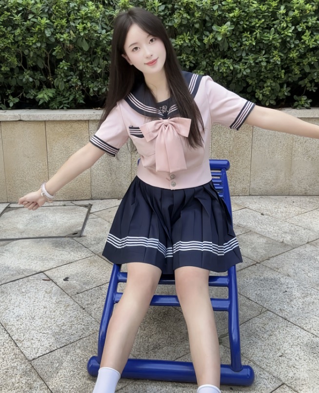メイン画像:3枚目:清楚系セーラー服風制服コスプレセット