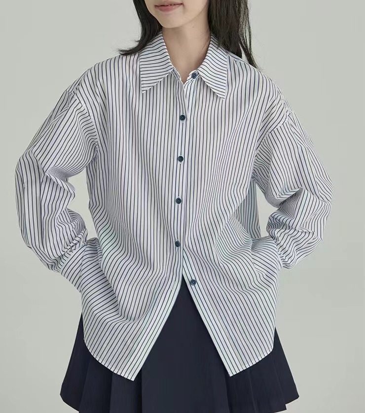 トップス ゆったりストライプシャツ