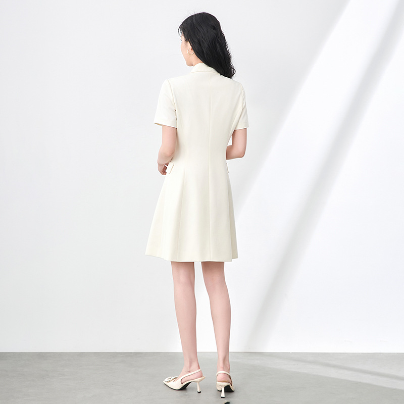 https://hot-spring-img.curema.jp/covergrace/c78e7602-ff81-4472-9cd9-609b99d2cfff.jpg
