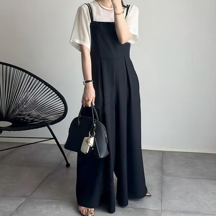 オールインワンコーデ 上品ワイドパンツサロペット