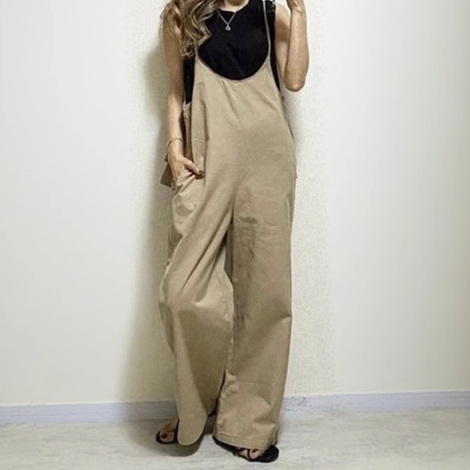 オールインワンコーデ ゆったりシルエットのオーバーオール