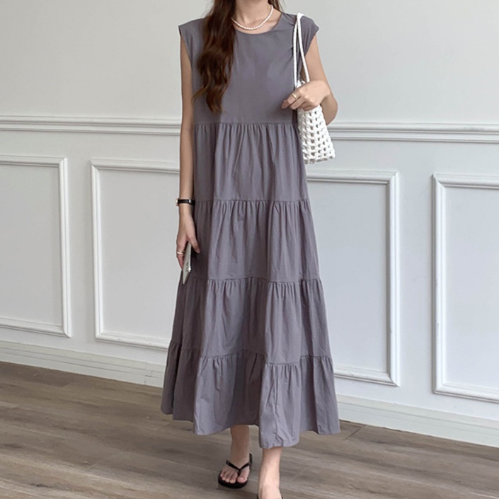 オールインワンコーデ ゆったりティアードノースリーブワンピース