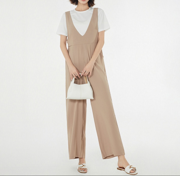 オールインワンコーデ 深めVネック デザイン パンツサロペット
