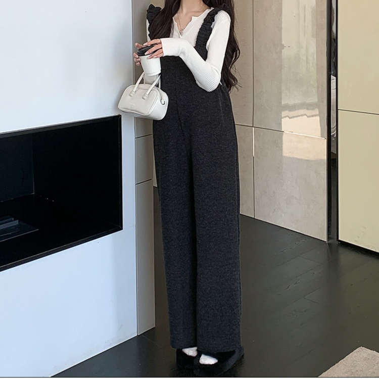 オールインワンコーデ ふんわりシルエット 総柄オーバーオール