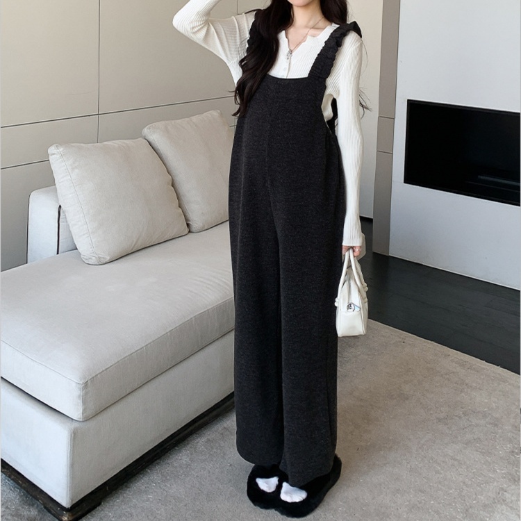 オールインワンコーデ ふんわりシルエット 総柄オーバーオール