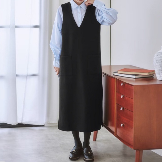 オールインワンコーデ ゆったりシルエット ジャンパースカート