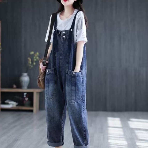 オールインワンコーデ ゆったりシルエットデニムサロペット