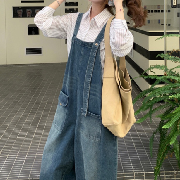 オールインワンコーデ ゆったりシルエット デニムサロペット