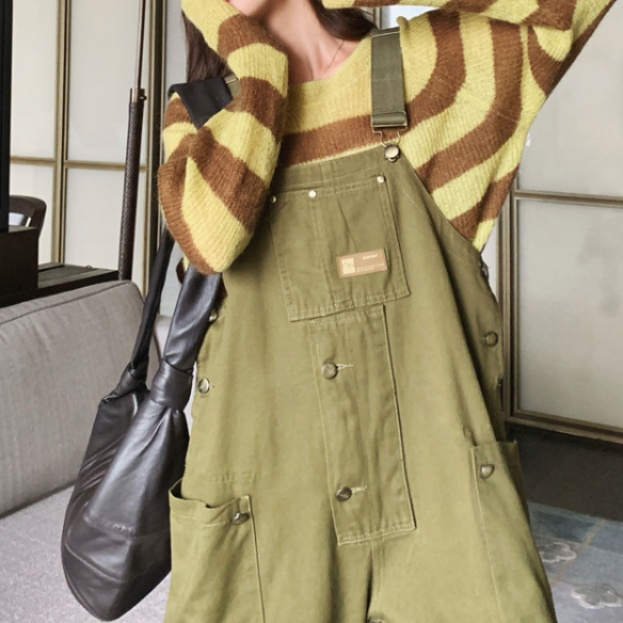 オールインワンコーデ ゆったりシルエット作業着風サロペットパンツ