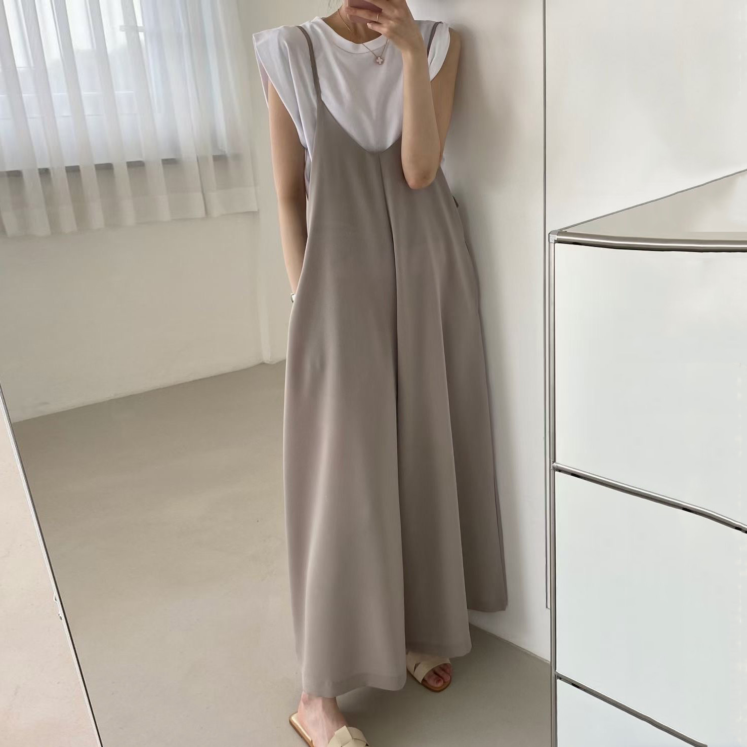 オールインワンコーデ 重ね着風キャミサロペット