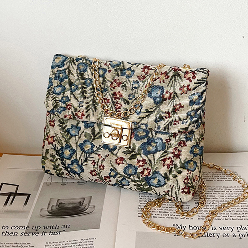 花柄ファッション 華やか小花柄刺繍風チェーンショルダーバッグ