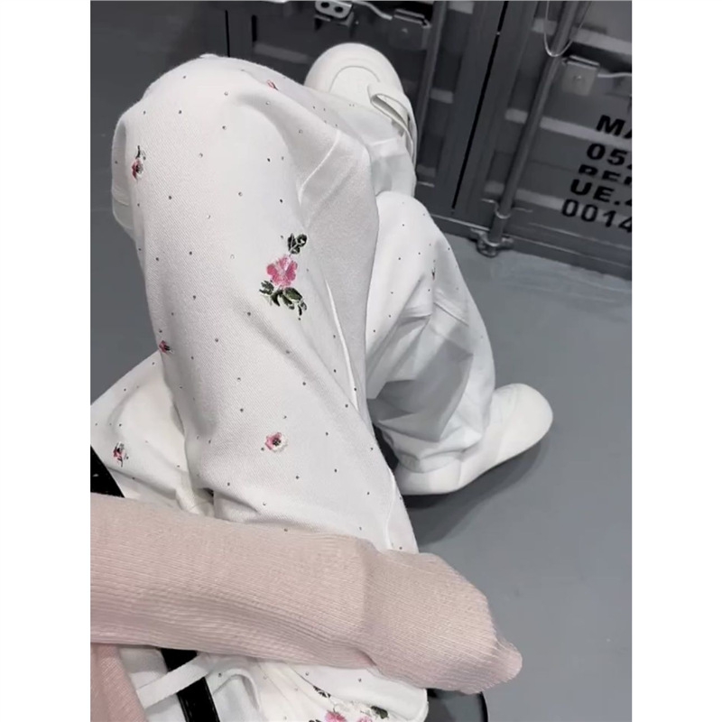 花柄ファッション 小花刺繍サイドラインワイドデニムパンツ