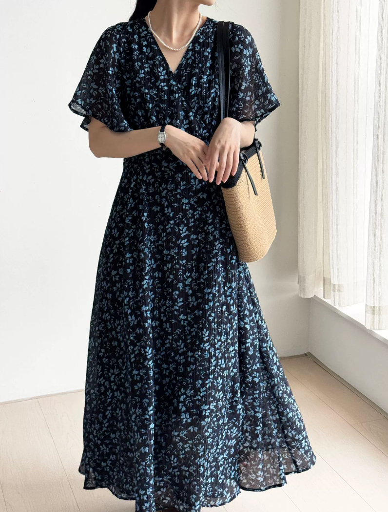 Vネック花柄ティードレス