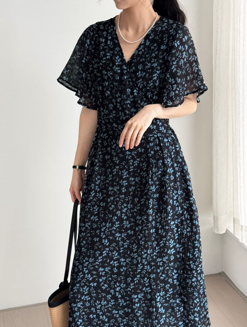 Vネック花柄ティードレス