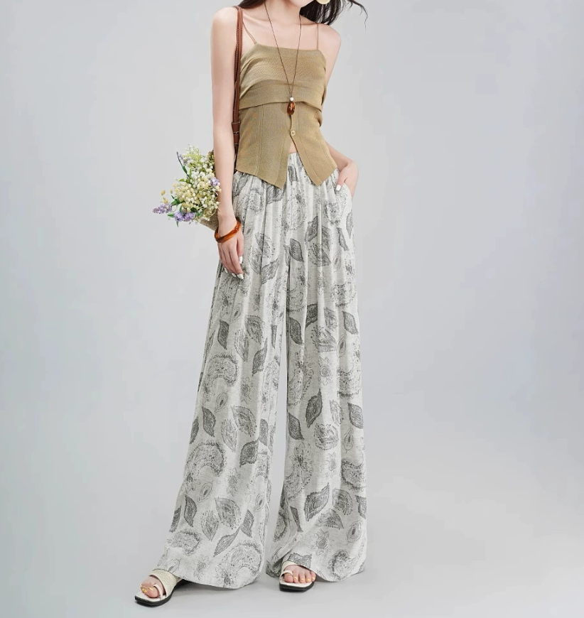 リネン風フラワー柄ワイドパンツ