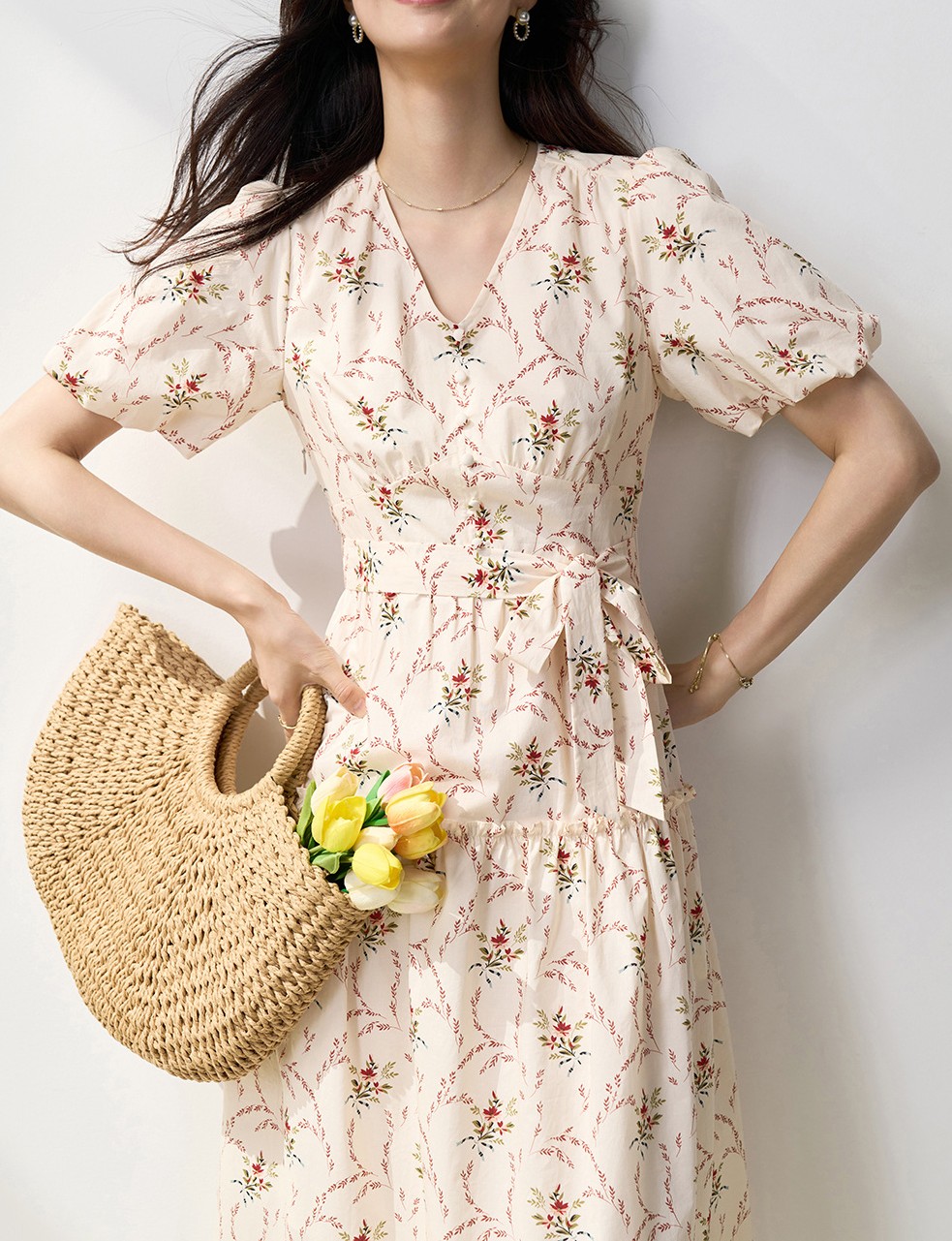 花柄ファッション 優美な小花柄ラップワンピース