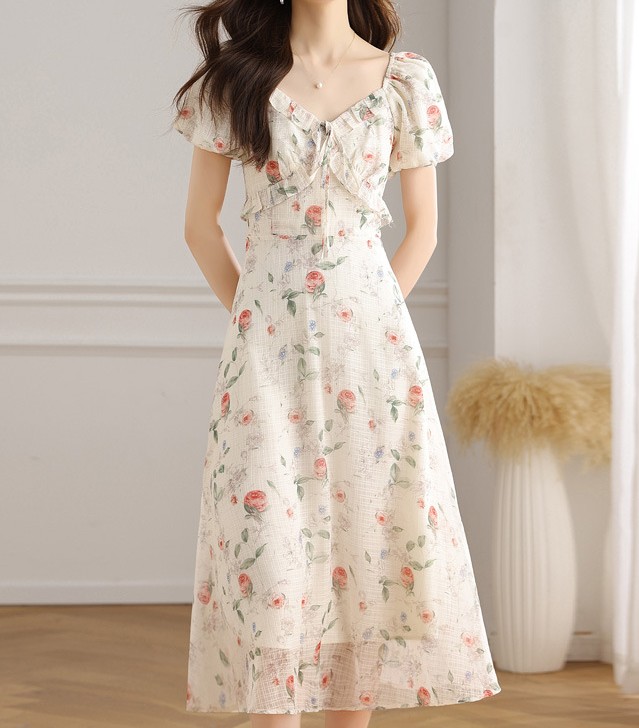 花柄ファッション 優美な薔薇模様 ふんわり袖ワンピース