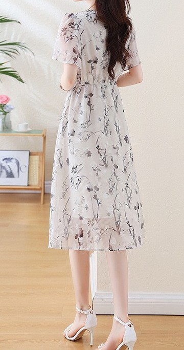 花柄ファッション 優美な花柄シフォンワンピース