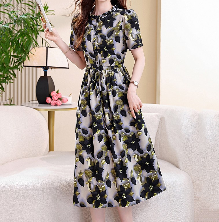 花柄ファッション 優美な花模様 立襟ミディ丈ワンピース