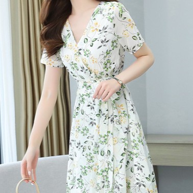 花柄ファッション 優美な花柄シフォンラップワンピース