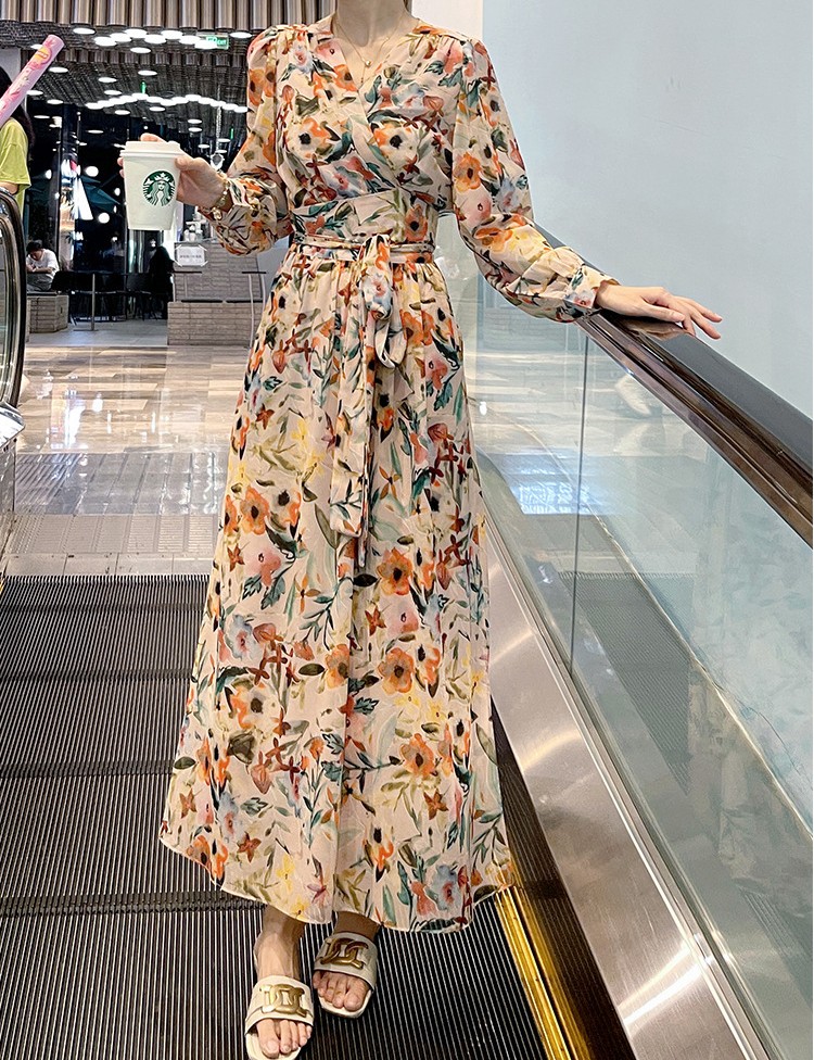 花柄ファッション 優美な花柄シフォンマキシワンピース