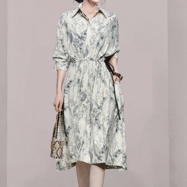 花柄ファッション 優美な花柄シャツワンピース