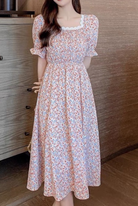 花柄ファッション 小花柄 ふんわり袖のロングワンピース