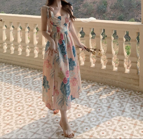 非表示(テイスト違い) 花柄ファッション リボン紐の水彩花柄サマードレス