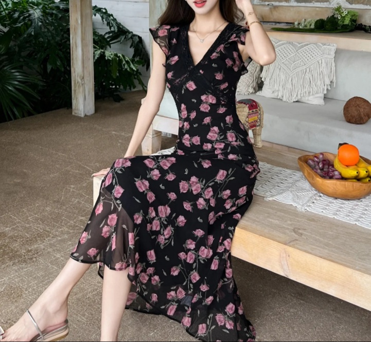 高身長さんの花柄ワンピース選び方｜似合う丈感・柄・コーデ術を解説