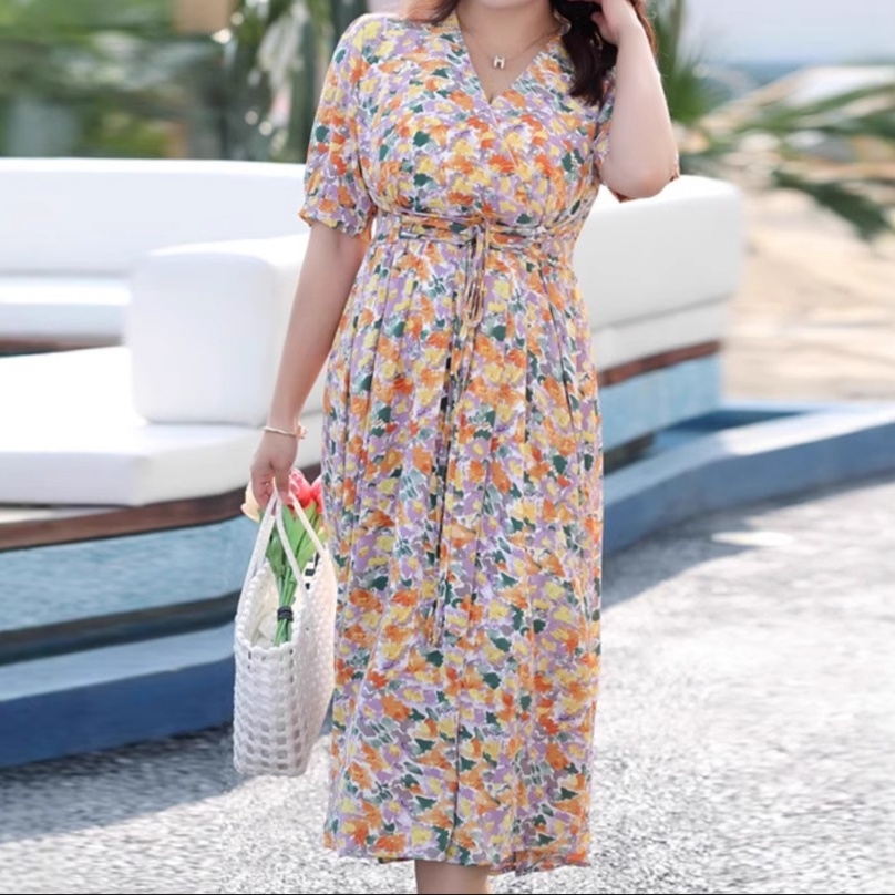 花柄ファッション 華やかワンピース