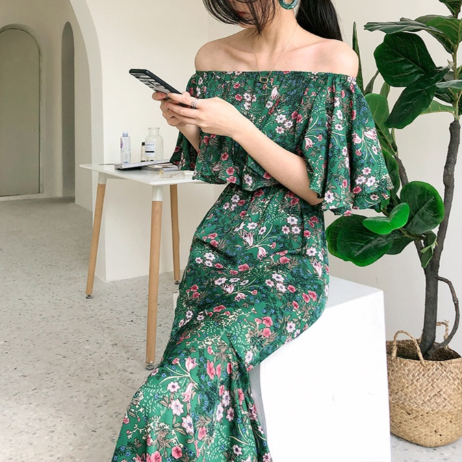 非表示(値段)　花柄ファッション 肩見せ華やかフローラルワンピース