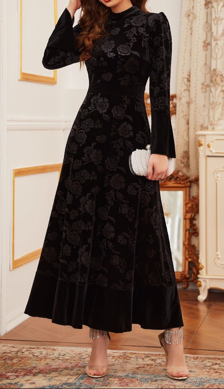 花柄ファッション 花柄刺繍入り高級感ベルベットマキシワンピース