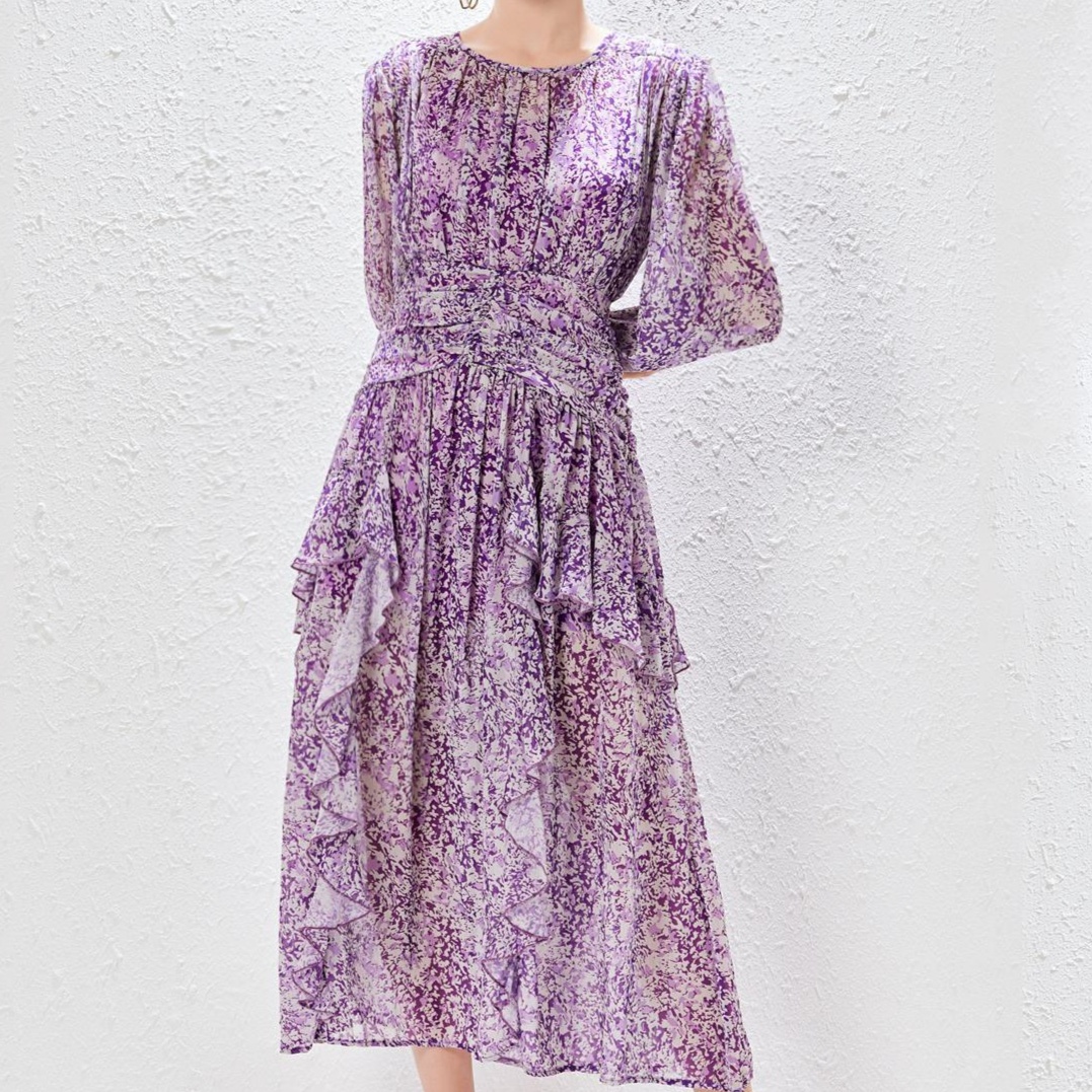 花柄ファッション 優美な花が咲き誇るふんわりシフォンドレス