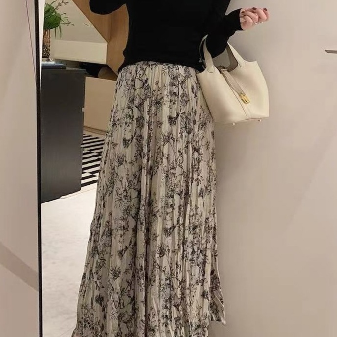 花柄ファッション 優美な花柄プリーツロングスカート