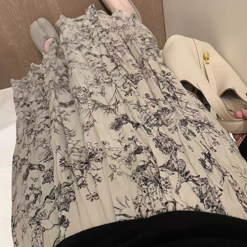 花柄ファッション 優美な花柄プリーツロングスカート