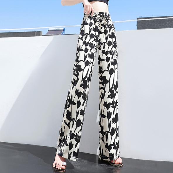 花柄ファッション 華やか花柄ワイドパンツ