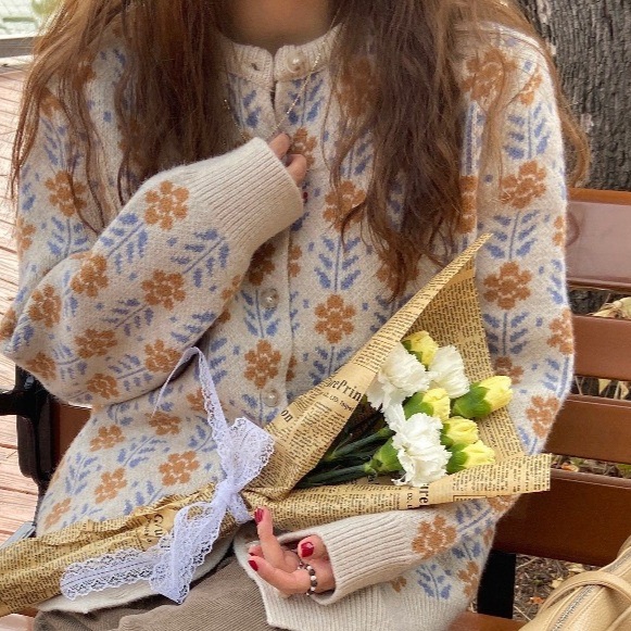 花柄ファッション 優美な花柄編み込みカーディガン