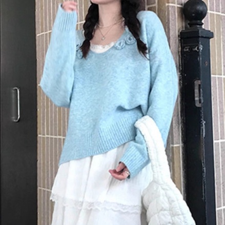 花柄ファッション お花モチーフ付き優しい雰囲気のニット
