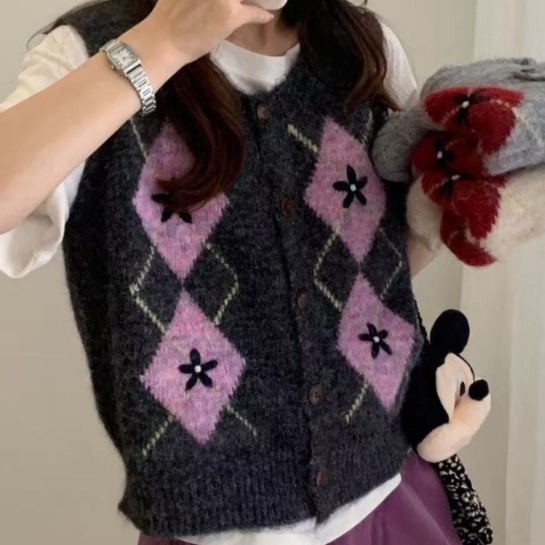 花柄ファッション 赤い花デザイン重ね着風ニットベスト
