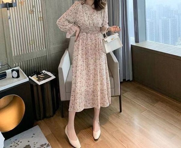 花柄ファッション 優美な花模様ふんわりシフォンワンピース