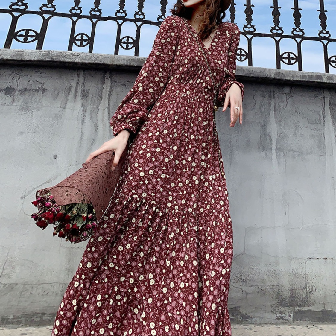 花柄ファッション 小花柄シフォンロング丈ワンピース