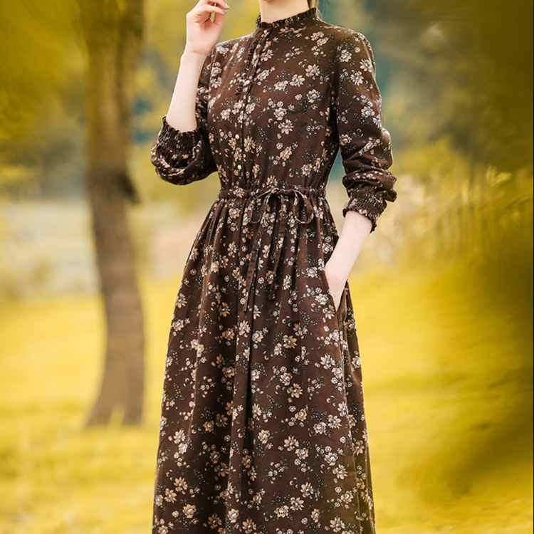 レトロ花柄ハイネックワンピース ウエストベルト付きミディ丈