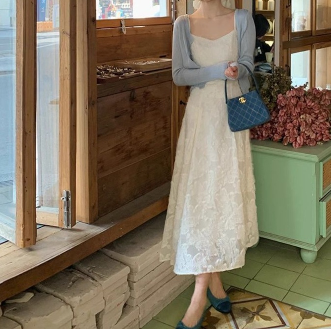 花柄ファッション 立体フラワー刺繍の優雅なマーメイドワンピース