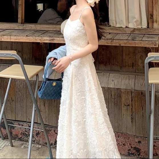 花柄ファッション 立体フラワー刺繍の優雅なマーメイドワンピース