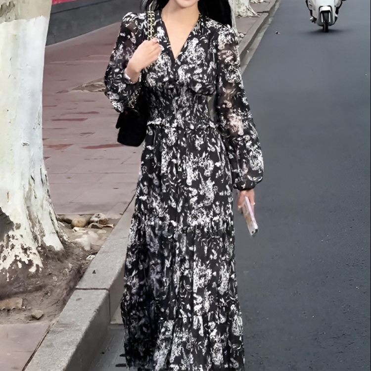 花柄ファッション 大人可愛い花柄シフォンロングワンピース